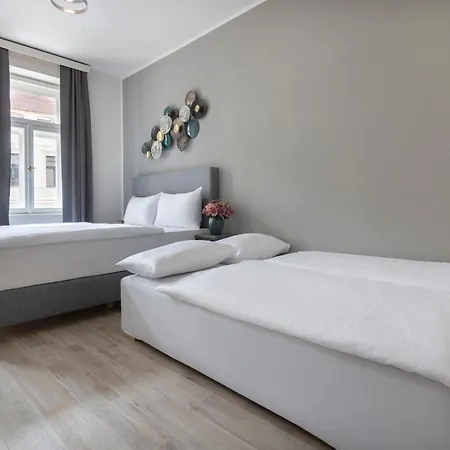 Kinsky Garden Apartments And Suites By Dwellfort Prague Room photo