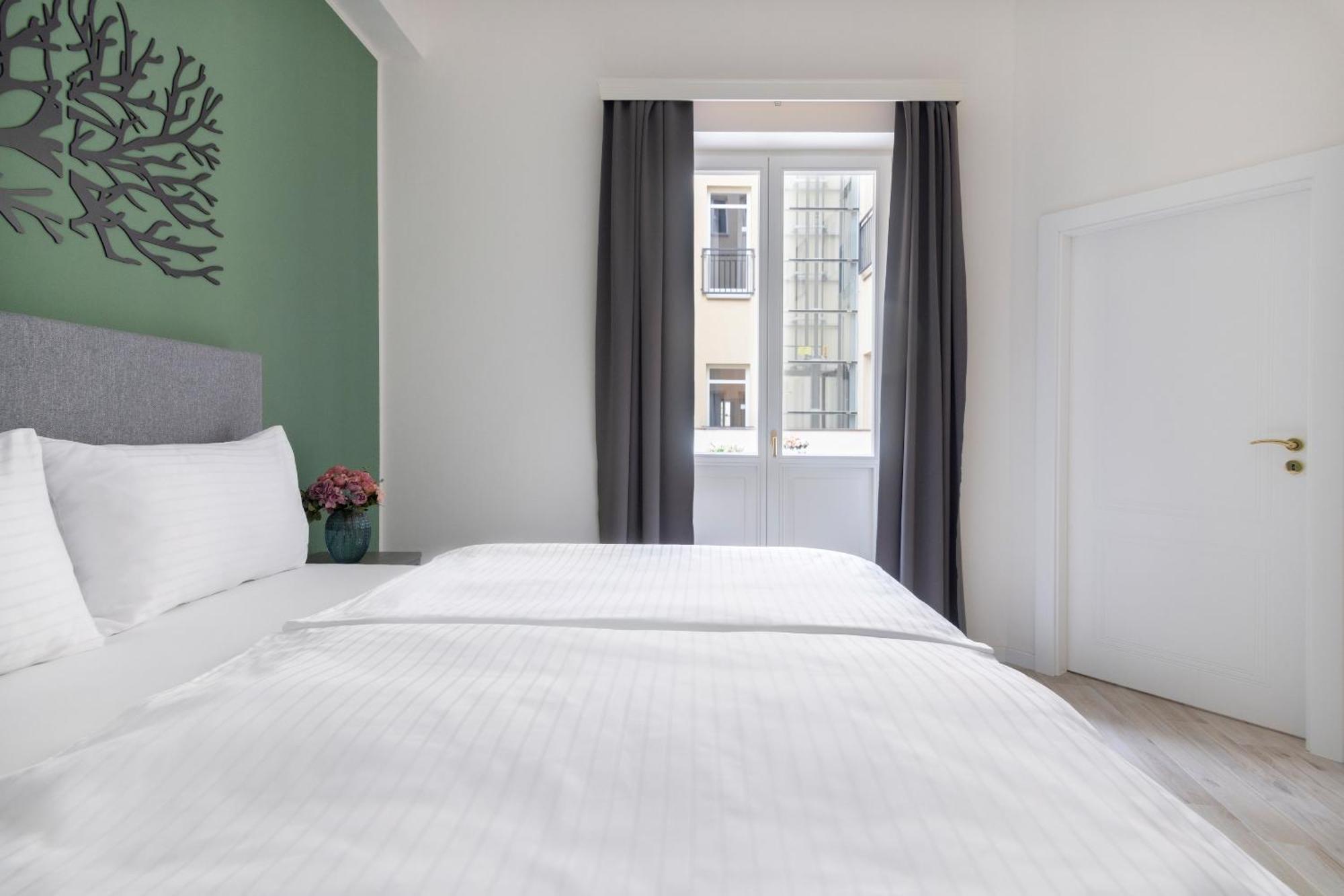 Kinsky Garden And By Dwellfort 4* Praha